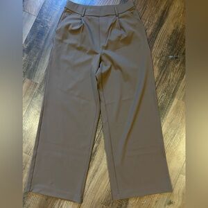 Halara’s stretchy work pant - bison color